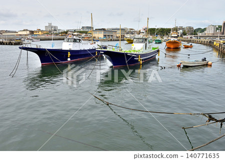 Colorful fishing boats anchored at Katase fishing port 140771635