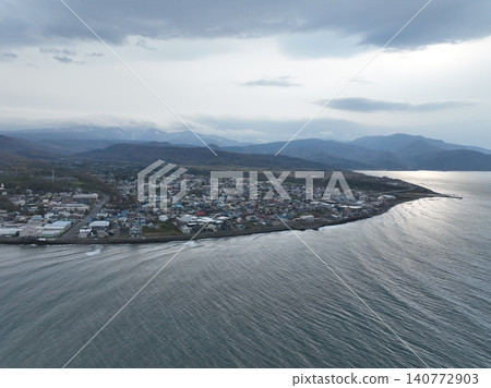<Bird's-eye view> Mashike Town, Hokkaido, a town with a view of the sea <Bird's-eye view> Mashike Town, Hokkaido, a town with a view of the sea 140772903