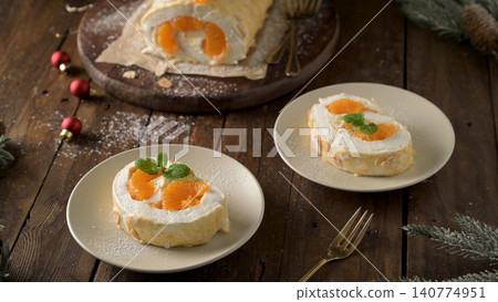 Meringue roll cake Meringue roll cake 140774951