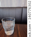 Water placed on the table　 140776302