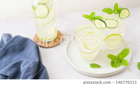 Water flavored with lemon 140776313
