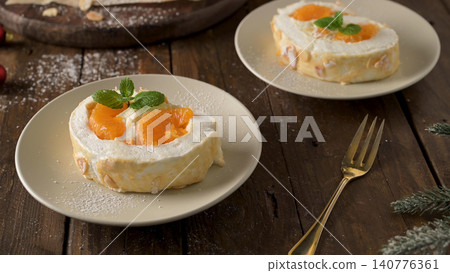 Meringue roll cake Meringue roll cake 140776361