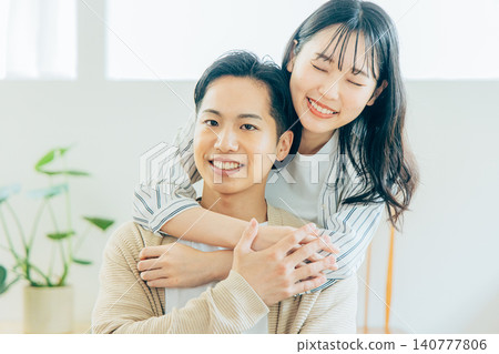 A couple 140777806
