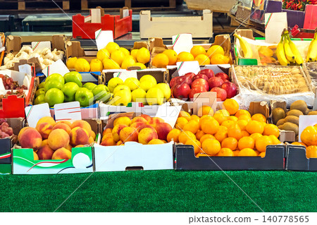 Fresh fruits on market stall 140778565