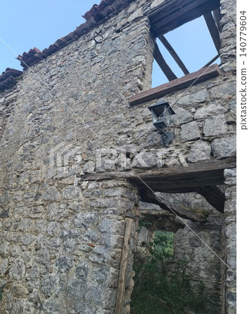 Roscigno Vecchia, Old Roscigno, ghost town in Southern Italy, and its decayed buildings. It has been completely abandoned since the early 20th century, when the population moved to Roscigno Nuovo 140779604