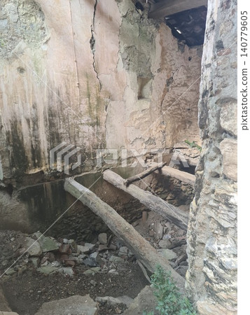 Roscigno Vecchia, Old Roscigno, ghost town in Southern Italy, and its decayed buildings. It has been completely abandoned since the early 20th century, when the population moved to Roscigno Nuovo 140779605