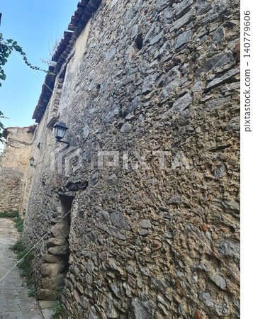 Roscigno Vecchia, Old Roscigno, ghost town in Southern Italy, and its decayed buildings. It has been completely abandoned since the early 20th century, when the population moved to Roscigno Nuovo 140779606