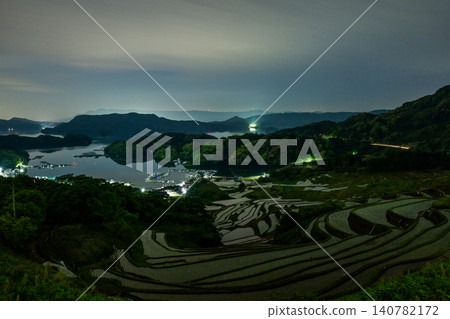 夜幕下的大浦梯田俯瞰玄界海 140782172
