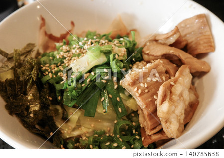 荷爾蒙 Mazesoba 荷爾蒙 Mazesoba 140785638