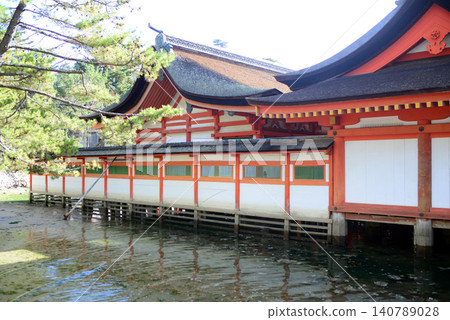 Exterior wall of Itsukushima Shrine in Miyajima, Aki Province Exterior wall of Itsukushima Shrine in Miyajima, Aki Province 140789028