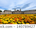 Western-style architecture that shines in the blue sky 140789427