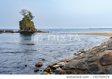 岩岸 岩岸 140789479