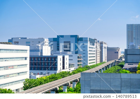 東京立川車站北出口區域的都市景觀。 東京立川車站北出口區域的都市景觀。 140789513