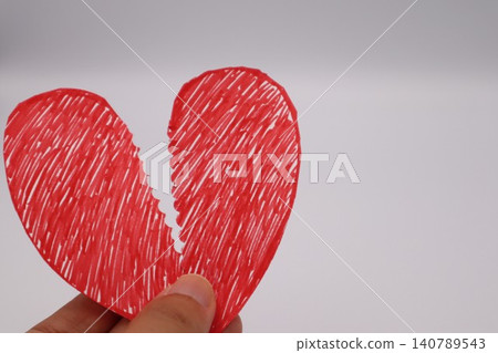 A person with a broken heart 140789543