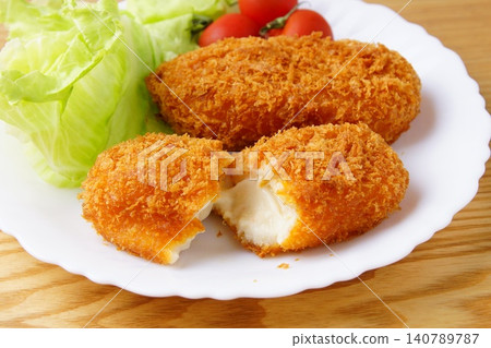 Creamy crab croquettes Creamy crab croquettes 140789787