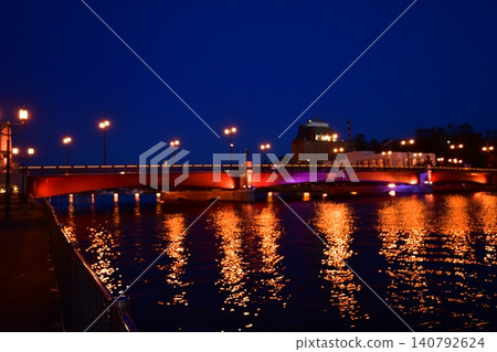 釧路沼舞橋的夜景 釧路沼舞橋的夜景 140792624