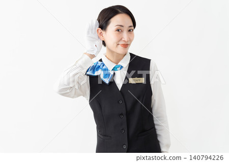 身著制服的女服務生;旅行圖片 身著制服的女服務生;旅行圖片 140794226