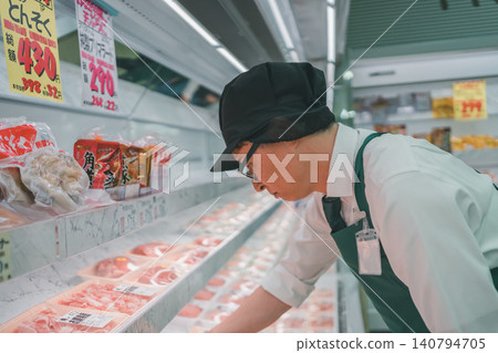 超商肉品部門員工 超商肉品部門員工 140794705