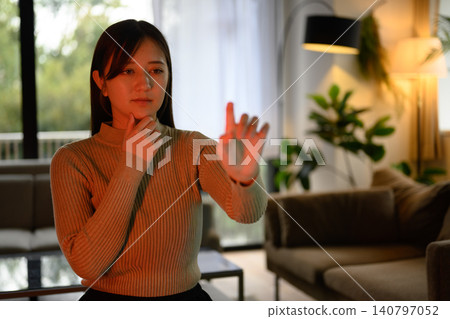 觸及未來的女人 140797052