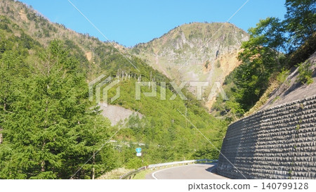Kinsei Pass in the early morning Kinsei Pass in the early morning 140799128