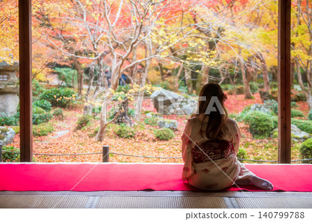 Tourist woman in Kimono at Enkoji temple view fall garden, Kyoto Tourist woman in Kimono at Enkoji temple view fall garden, Kyoto 140799788