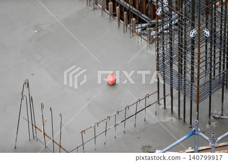 Sumipointer (Plaboid) installed in slab concrete Sumipointer (Plaboid) installed in slab concrete 140799917