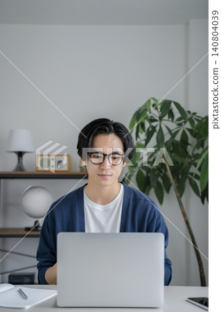 Male, PC, remote work, online learning Male, PC, remote work, online learning 140804039