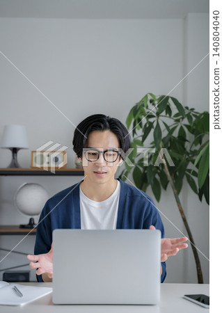 男性,PC,遠距辦公,線上學習 男性,PC,遠距辦公,線上學習 140804040