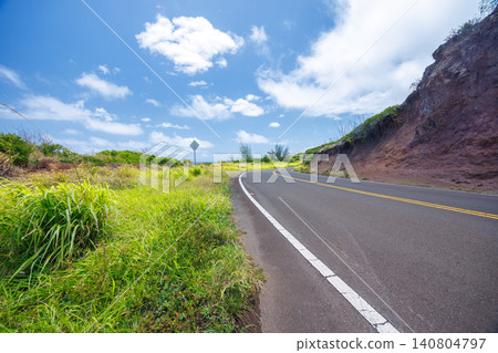 Serpentine road in Hawaii Serpentine road in Hawaii 140804797