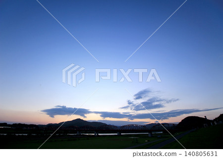 Silhouette after sunset 140805631