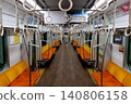 從車廂內看到的火車 140806158