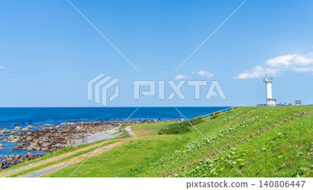 A small lighthouse standing on the Kobunato coast in Aomori Prefecture: Kaijo Lighthouse A small lighthouse standing on the Kobunato coast in Aomori Prefecture: Kaijo Lighthouse 140806447