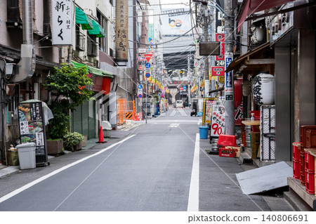 [Shinbashi] Early morning drinking district around Shinbashi Station 140806691