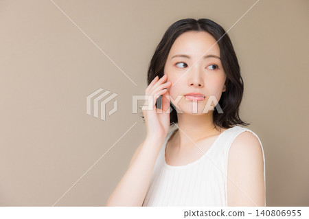 年輕女性的美麗形象 140806955