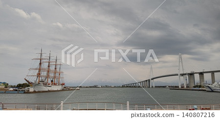 Kaiwo Maru and Shinminato Bridge [Imizu City, Toyama Prefecture] 140807216