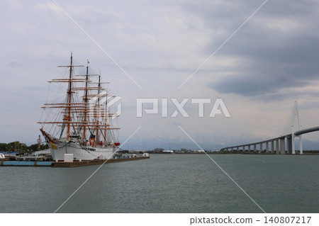 Kaiwo Maru and Shinminato Bridge [Imizu City, Toyama Prefecture] 140807217