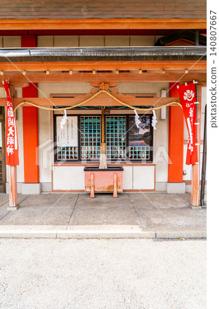 高須神社,堺市堺區北半町東:參拜殿(槍匠在高須的土地上創建了稻荷明神神社,這塊土地是德川家康賜予神社的。) 高須神社,堺市堺區北半町東:參拜殿(槍匠在高須的土地上創建了稻荷明神神社,這塊土地是德川家康賜予神社的。) 140807667
