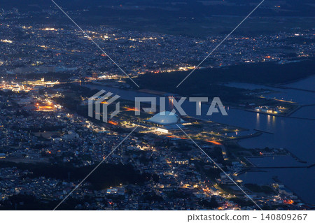 [Mutsu City, Aomori Prefecture] Swallowtail butterfly at night as seen from Mt. Kamifushi 140809267