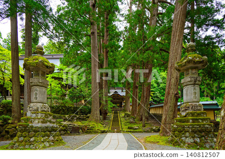 Eihei-ji Temple, Imperial Messenger Gate, Karamon Gate, Nationally Designated Important Cultural Property Eihei-ji Temple, Imperial Messenger Gate, Karamon Gate, Nationally Designated Important Cultural Property 140812507