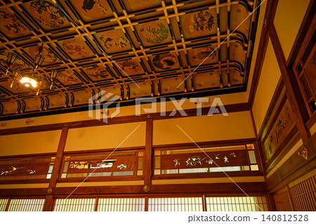 笠松閣,永平寺:花鳥畫、天頂畫、天頂藝術品。 笠松閣,永平寺:花鳥畫、天頂畫、天頂藝術品。 140812528