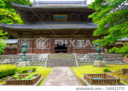 永平寺、佛殿、主像:釋迦牟尼佛、氣窗雕刻 永平寺、佛殿、主像:釋迦牟尼佛、氣窗雕刻 140812755