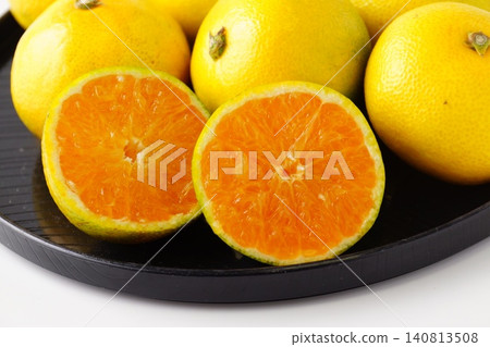 Sweet early-ripening mandarins Sweet early-ripening mandarins 140813508