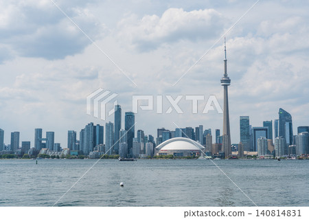 從多倫多島看到的多倫多城市景觀 從多倫多島看到的多倫多城市景觀 140814831