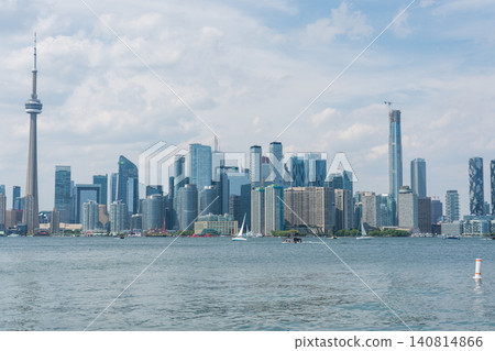 從多倫多島看到的多倫多城市景觀 從多倫多島看到的多倫多城市景觀 140814866