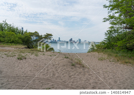 Toronto cityscape as seen from Toronto Island 140814947