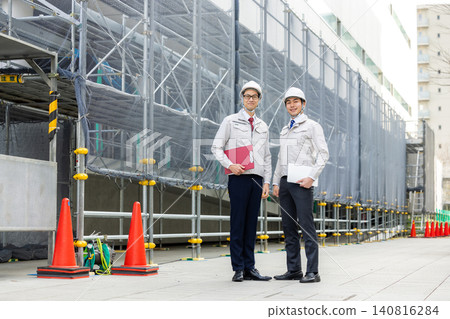 在建築工地工作的人 140816284