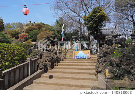 通往田後山藤塚(埼玉縣志貴市)的健行步道入口 通往田後山藤塚(埼玉縣志貴市)的健行步道入口 140818008