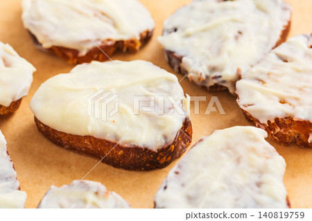 Homemade white chocolate rusks (12 pieces) Homemade white chocolate rusks (12 pieces) 140819759