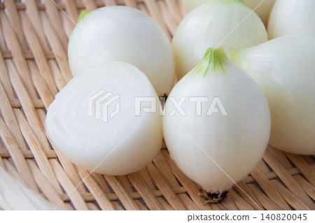 New line small onions New line small onions 140820045