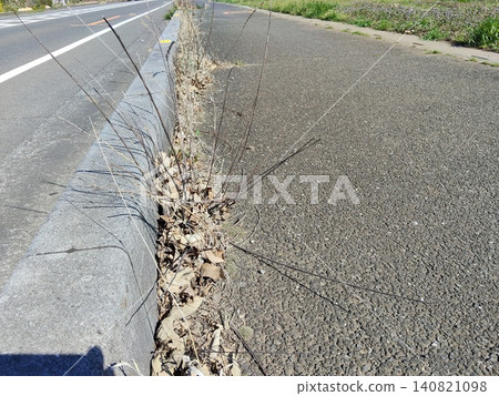 割草、道路、除草 割草、道路、除草 140821098